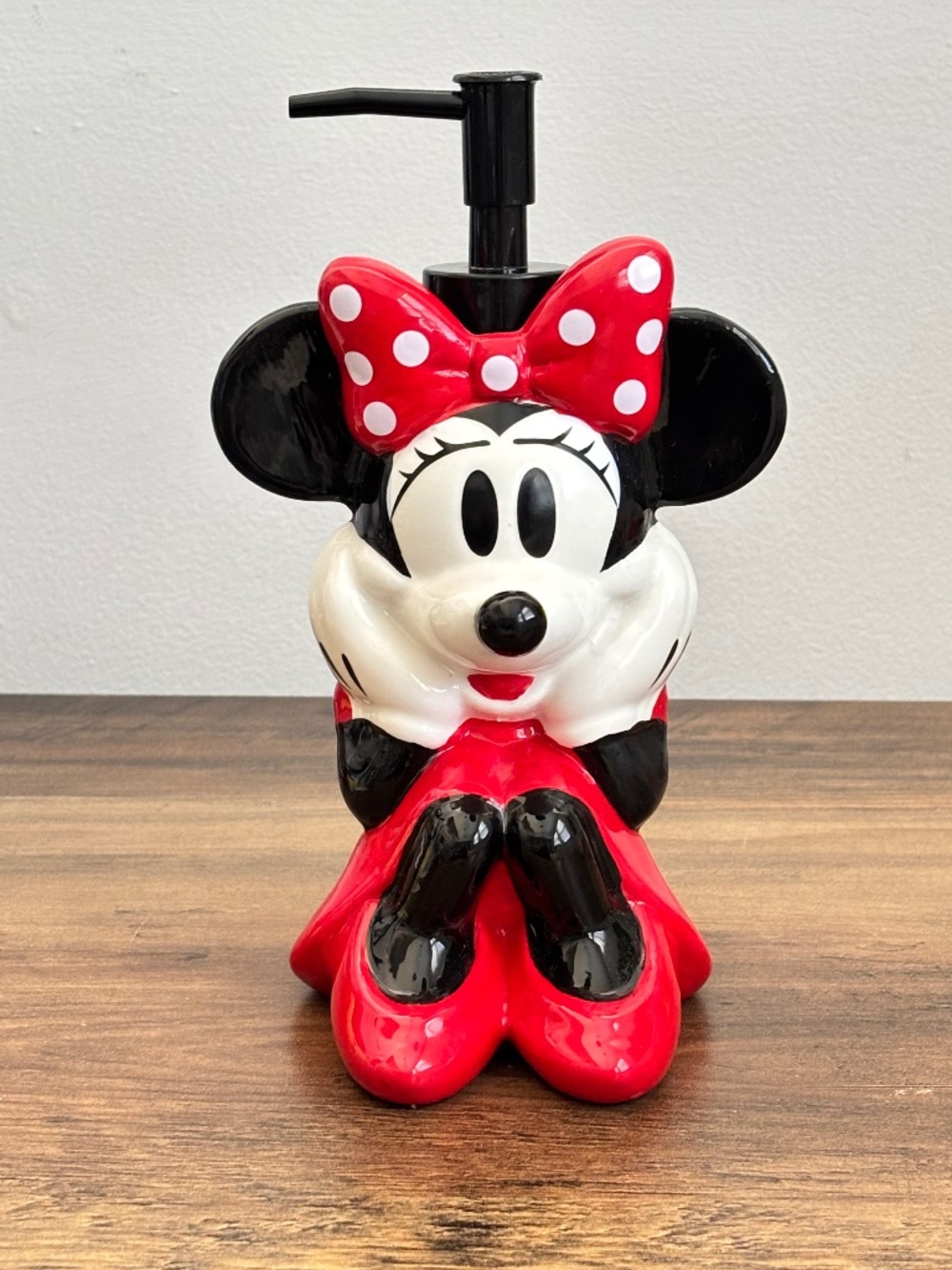 Disney Minnie Mouse Sitting Figure Hand Lotion Soap Pump Dispenser Ceramic Red